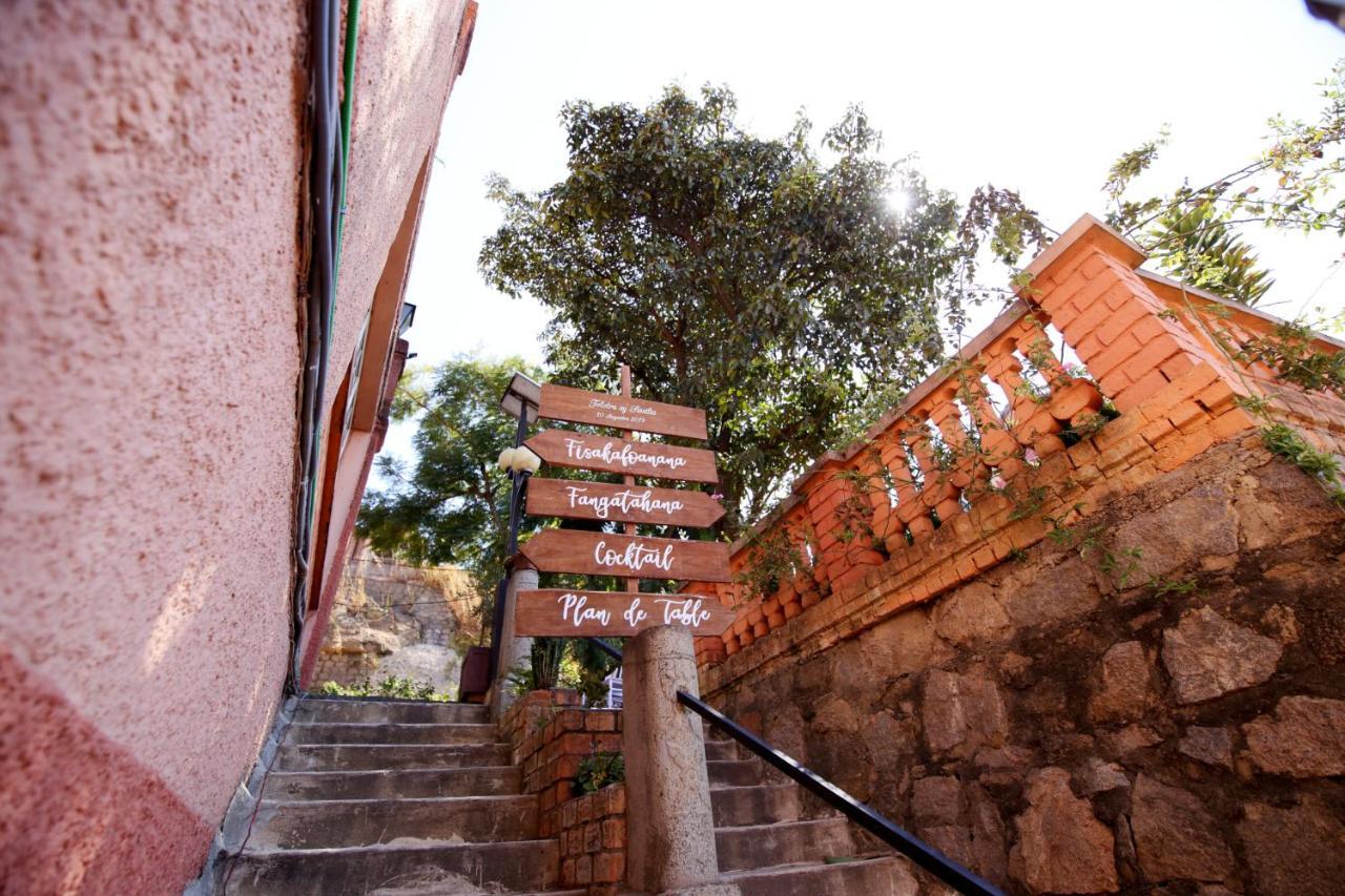 Relais De La Haute Ville Tana Antananarivo Exterior photo